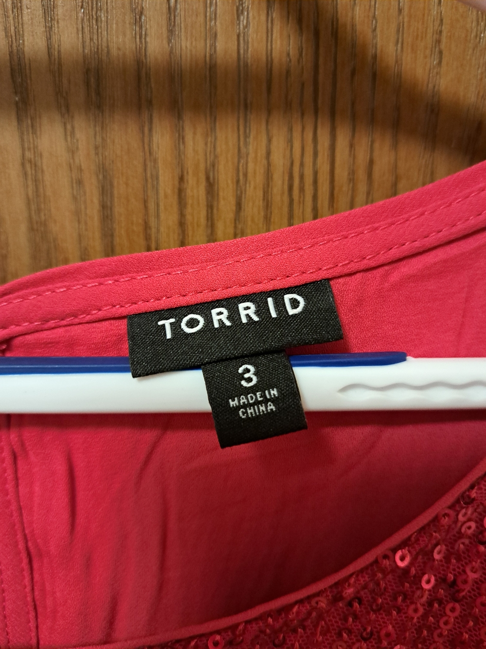 torrid Pink Sequin Short-Sleeve Top - Picture 3 of 3
